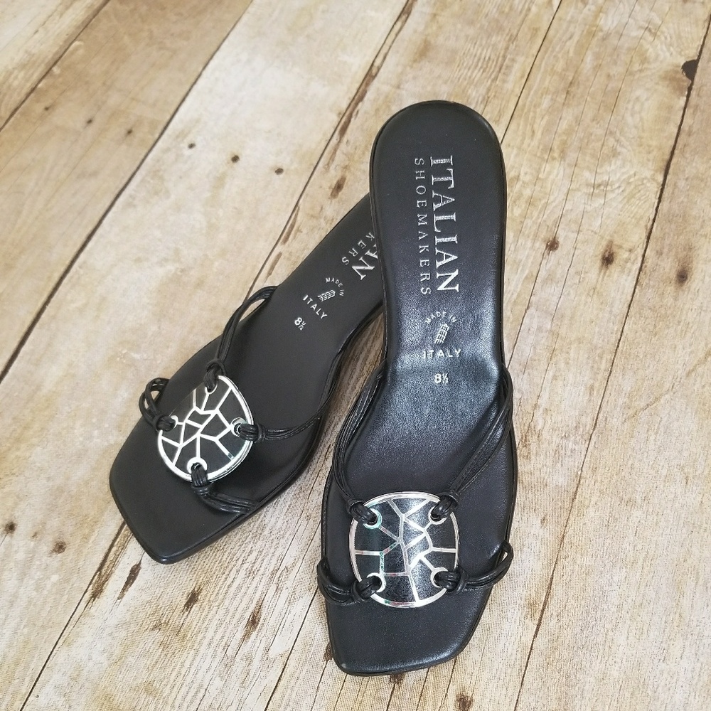 Italian Shoemakers Black Slides (sz 8.5)